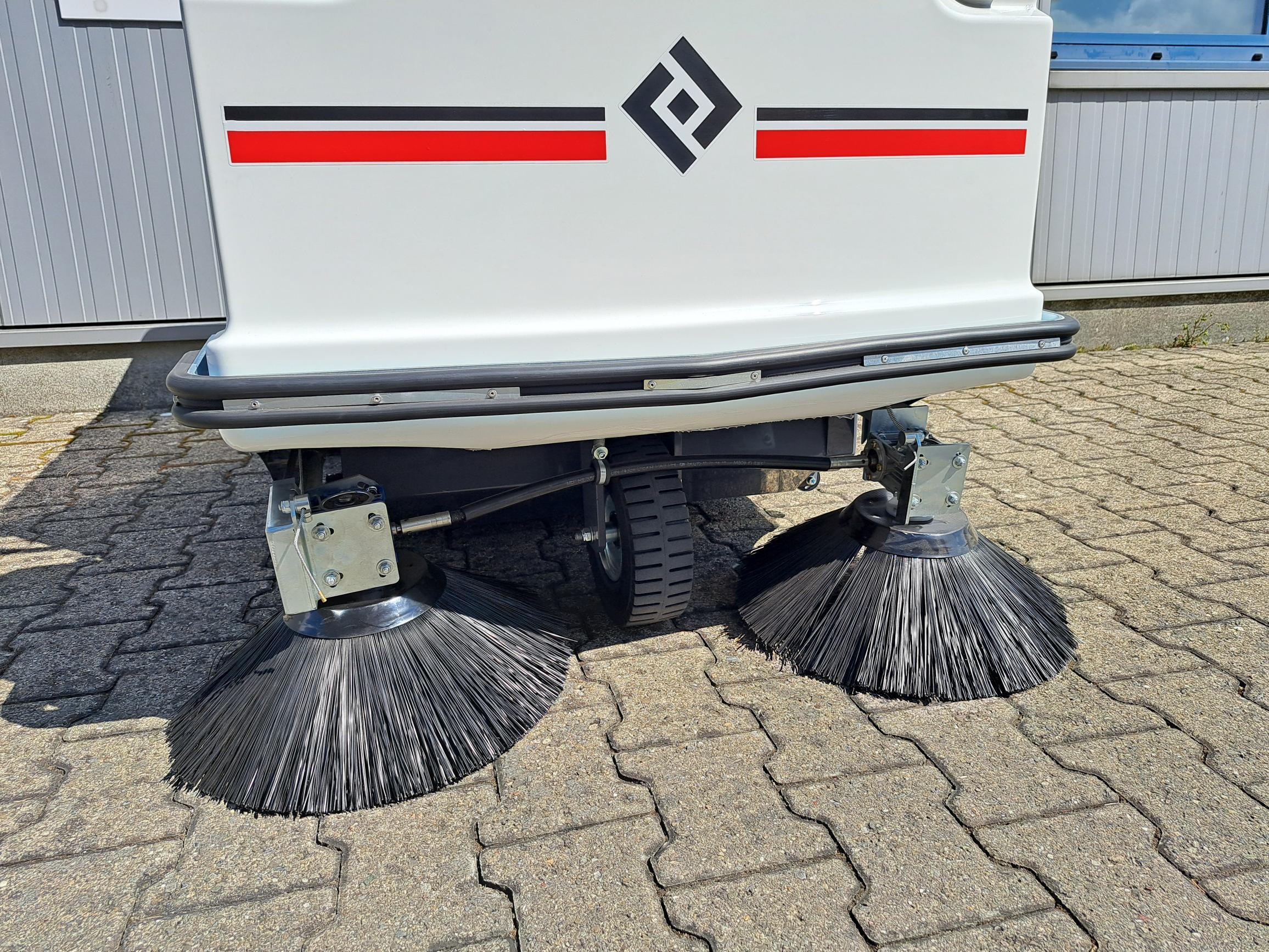 Balayeuse aspirateur autoportée Dulevo 75 EH Dulevo 75 EH