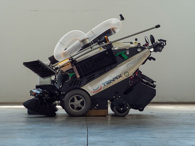 Balayeuse Tenax International Maxwind *Demofahrzeug* Tenax International Maxwind *Demofahrzeug*