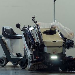 Balayeuse Tenax International Maxwind *Demofahrzeug* Tenax International Maxwind *Demofahrzeug*