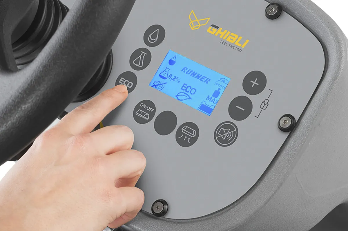 Ghibli Autolaveuse autoportée GREEN PRO RUNNER R 150 FD 100 BC CHEM Ghibli GREEN PRO RUNNER R 150 FD 100 BC CHEM