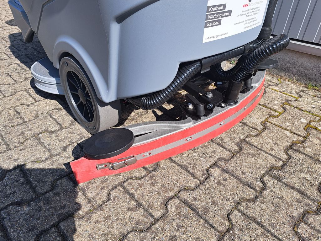 Autolaveuse autoportée GHIBLI Ranger R 115 FD 85 BC Lithium GHIBLI Ranger R 115 FD 85 BC Lithium